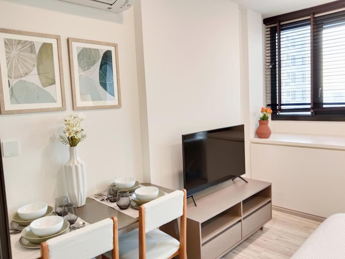 Xt Huaikhwang Apartment Bangkok